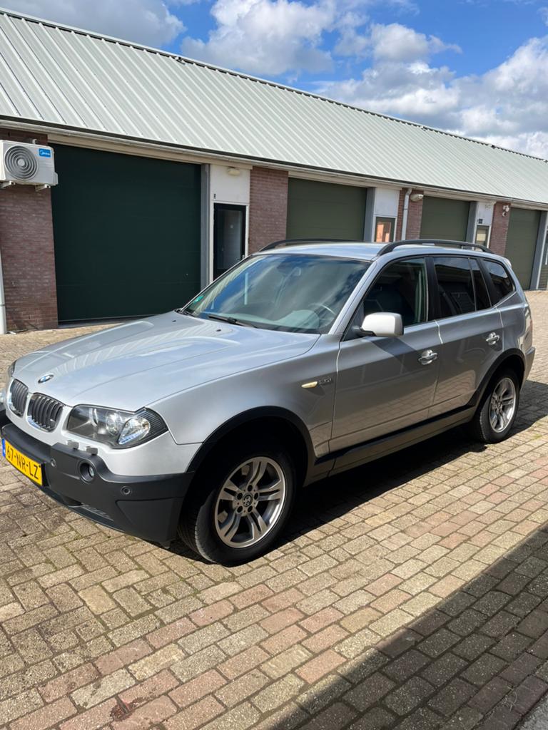 BMW E83 X3 3.0 I AUT, LEER, TREKHAAK, NAVI, AIRCO, Auto's, BMW, Automaat, Zwart, Elektrische ramen, 2000 kg