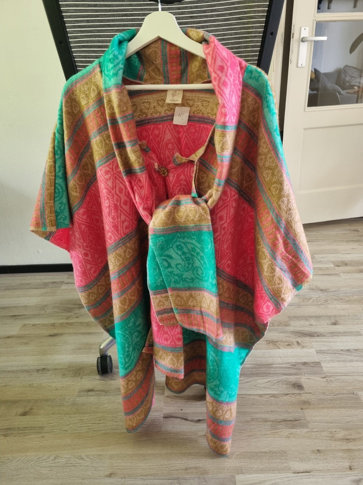 Kleurrijke Zomerse Poncho - Zuid-Amerikaanse Stij, Undiva, Ophalen of Verzenden, Gedragen