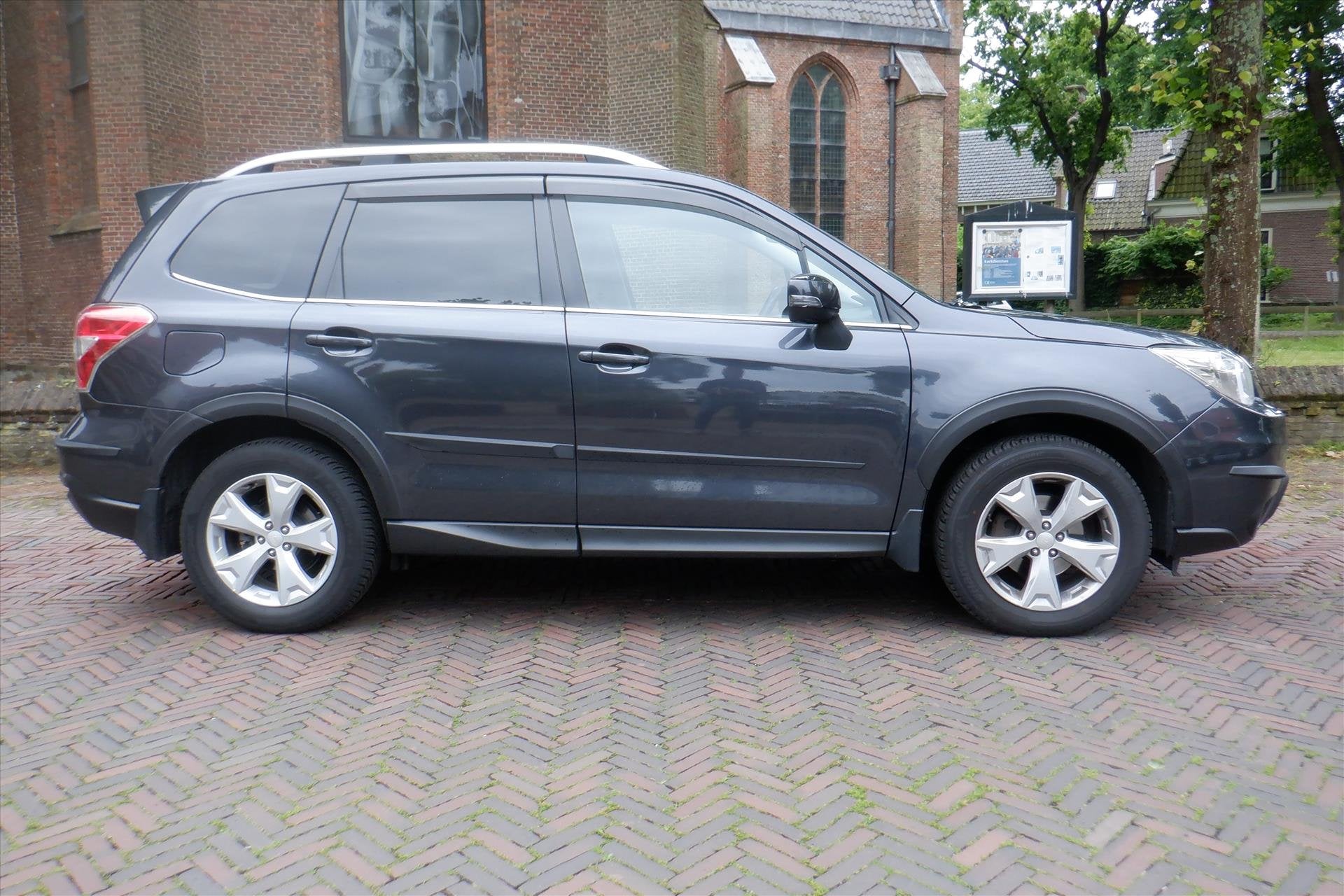 Subaru Subaru 2.5 Premium-LEER-CAMERA-STOELVERW.TREKHAAK-BOV, 12 maanden, Gebruikt, 4 cilinders, 2498 cc