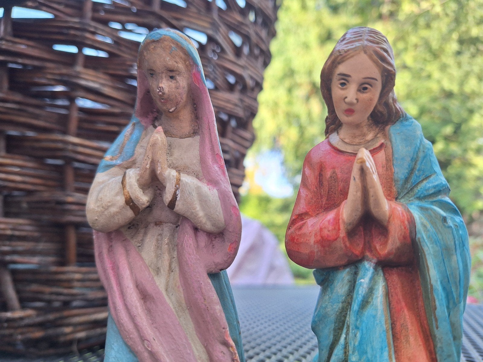 2 oude vintage Maria beeldjes devotie kerst, Ophalen of Verzenden
