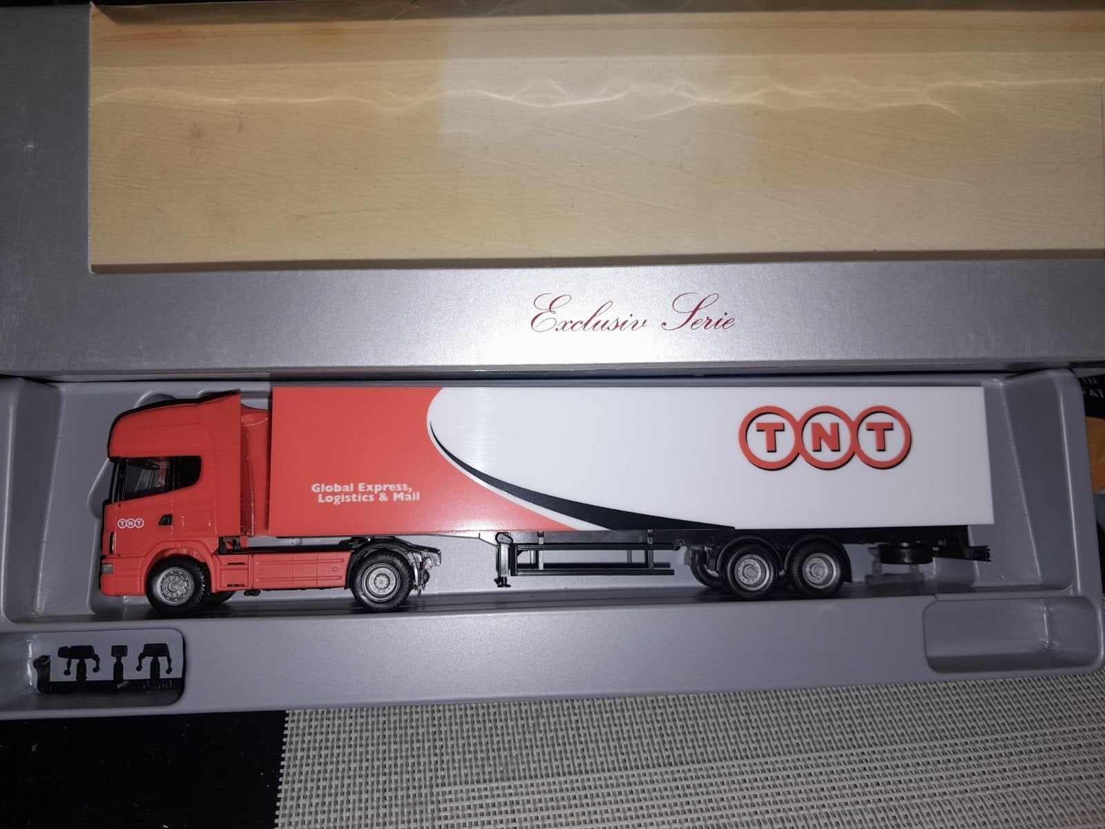 tnt, Ophalen of Verzenden, Bus of Vrachtwagen