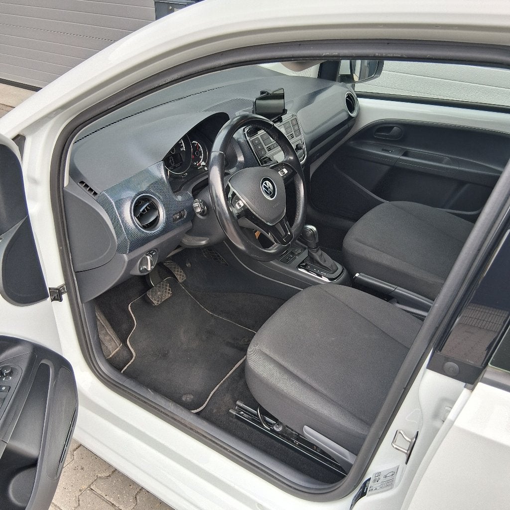 Foto 15 van Volkswagen E-Up! STYLE /Cruise C/ CAMERA/ 92,4% SOH/LUXE