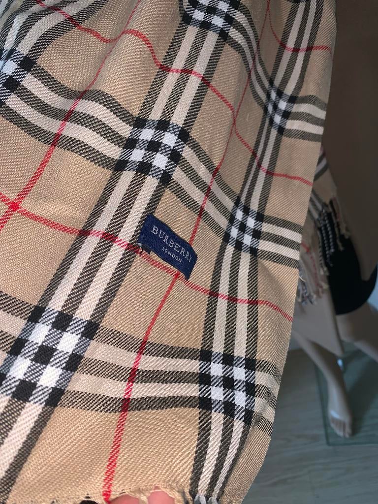 Burberry London geruite sjaal, Ophalen of Verzenden, Zo goed als nieuw, Sjaal