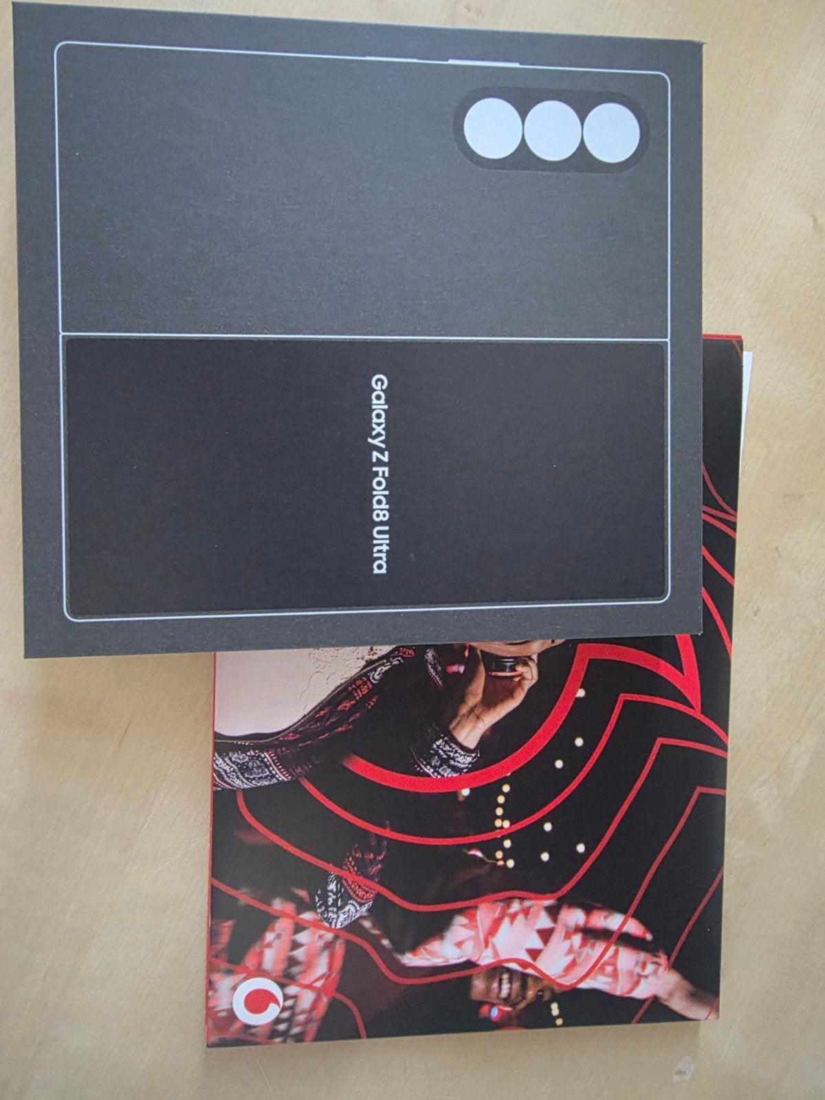Samsung galaxy fold ultra 256GB Violet Nieuw!

Violet Shado, Ophalen, Galaxy S24, Paars, Nieuw