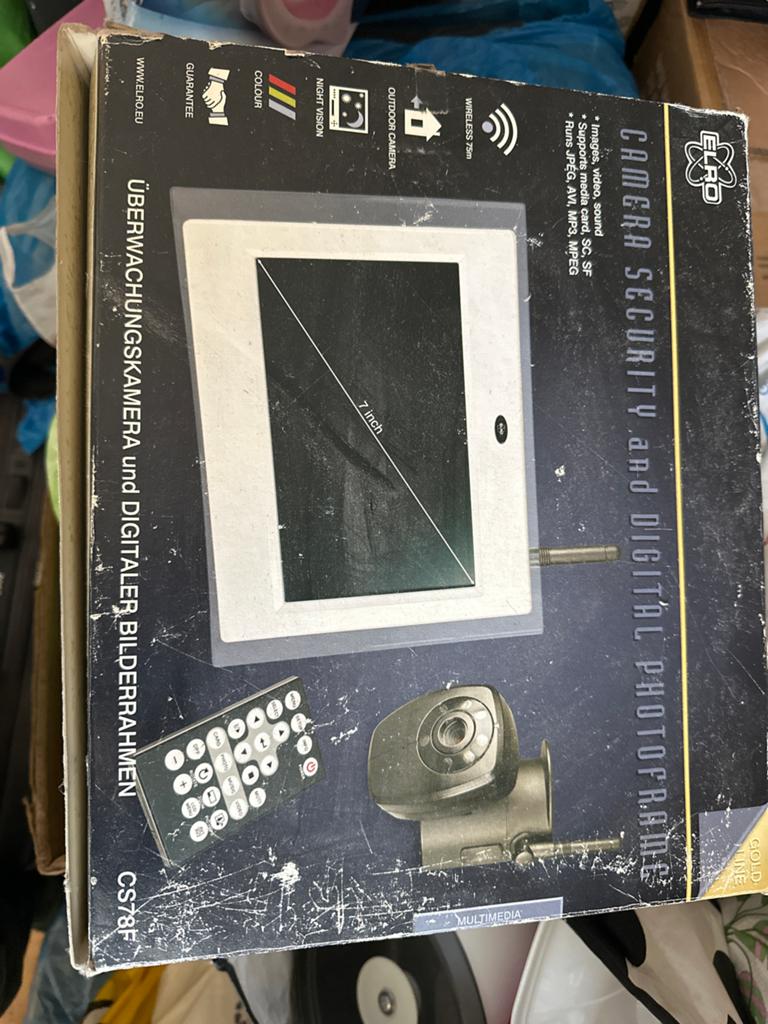 ELRO CS78F Beveiligingscamera & Digitale Fotolijst 7 inch, Nieuw, Ophalen of Verzenden, Minder dan 1 GB, Afstandsbediening