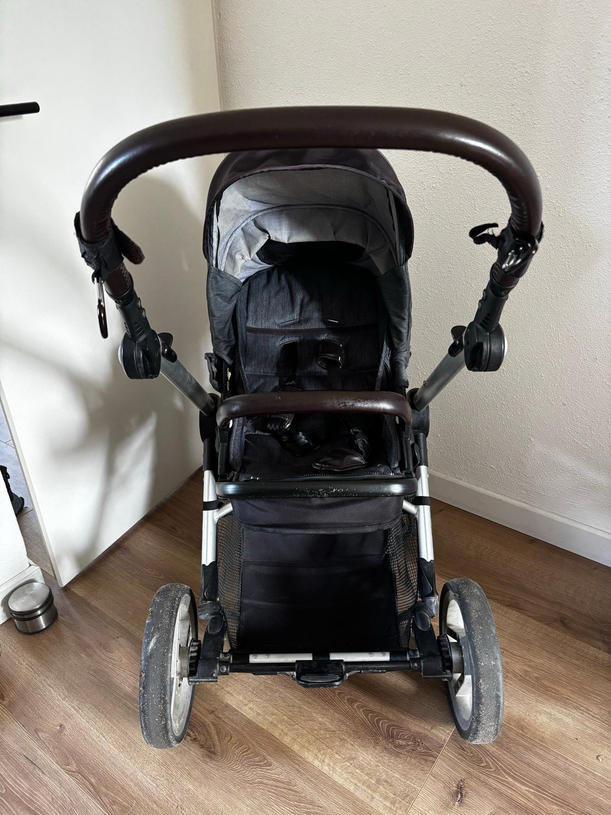 Foto 3 van Gratis Mutsy Kinderwagen (Veel Gebruikt)