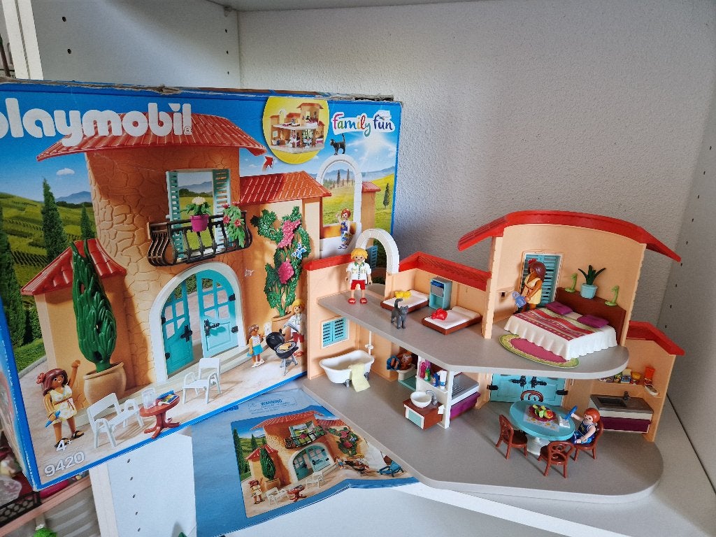 Playmobil 9420 Vakantievilla inclusief doos, Kinderen en Baby's, Speelgoed | Playmobil, Gebouw, Complete set, Zo goed als nieuw