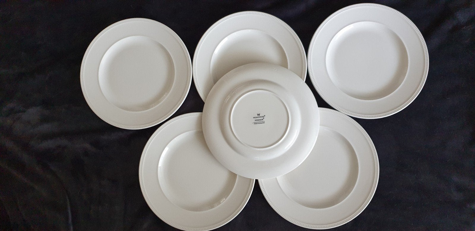 Wedgwood    Wedgewood     Borden, Ophalen