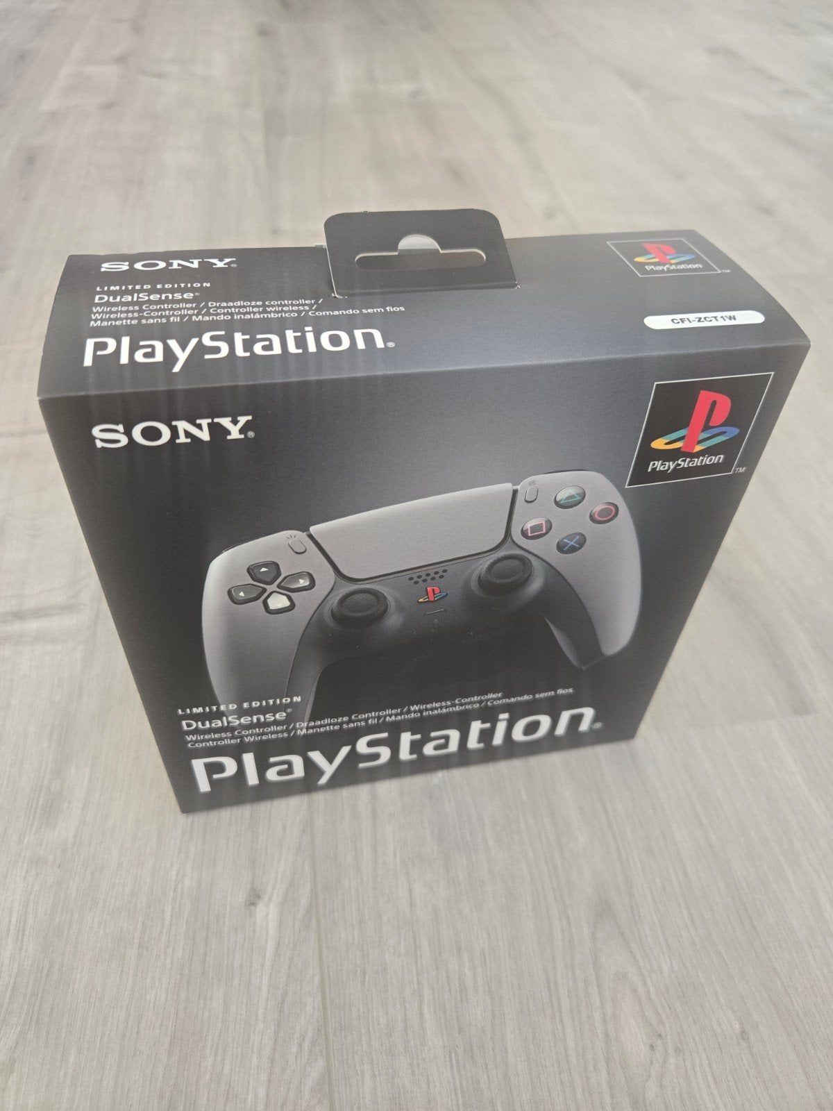 Sony PlayStation 30th Anniversary DualSense Controller, Ophalen of Verzenden, Nieuw, Playstation 5