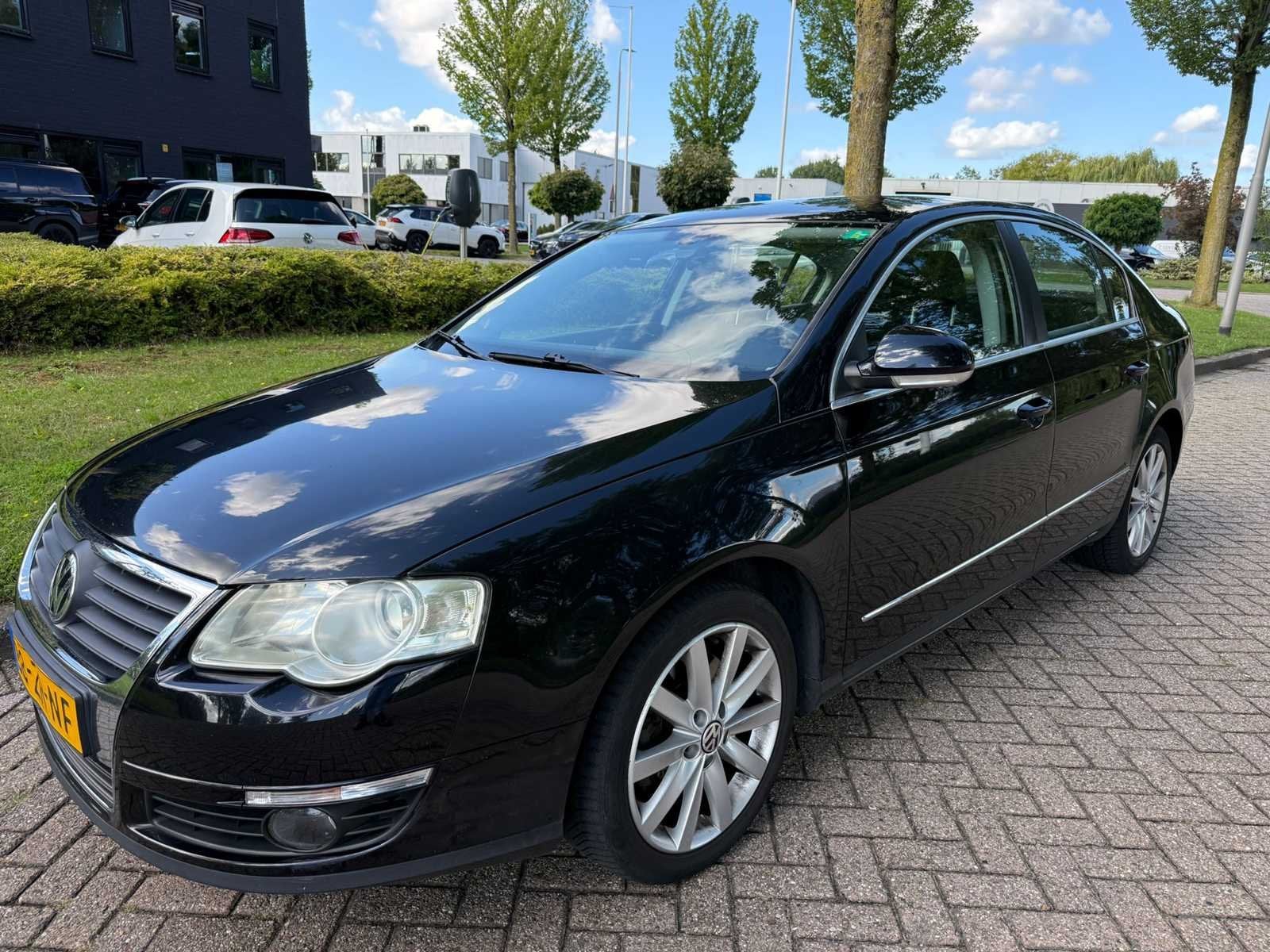 Volkswagen Passat 1.8 TFSI Comfortline, 38-ZR-NF, Auto's, Gebruikt, 4 cilinders, Zwart, Origineel Nederlands