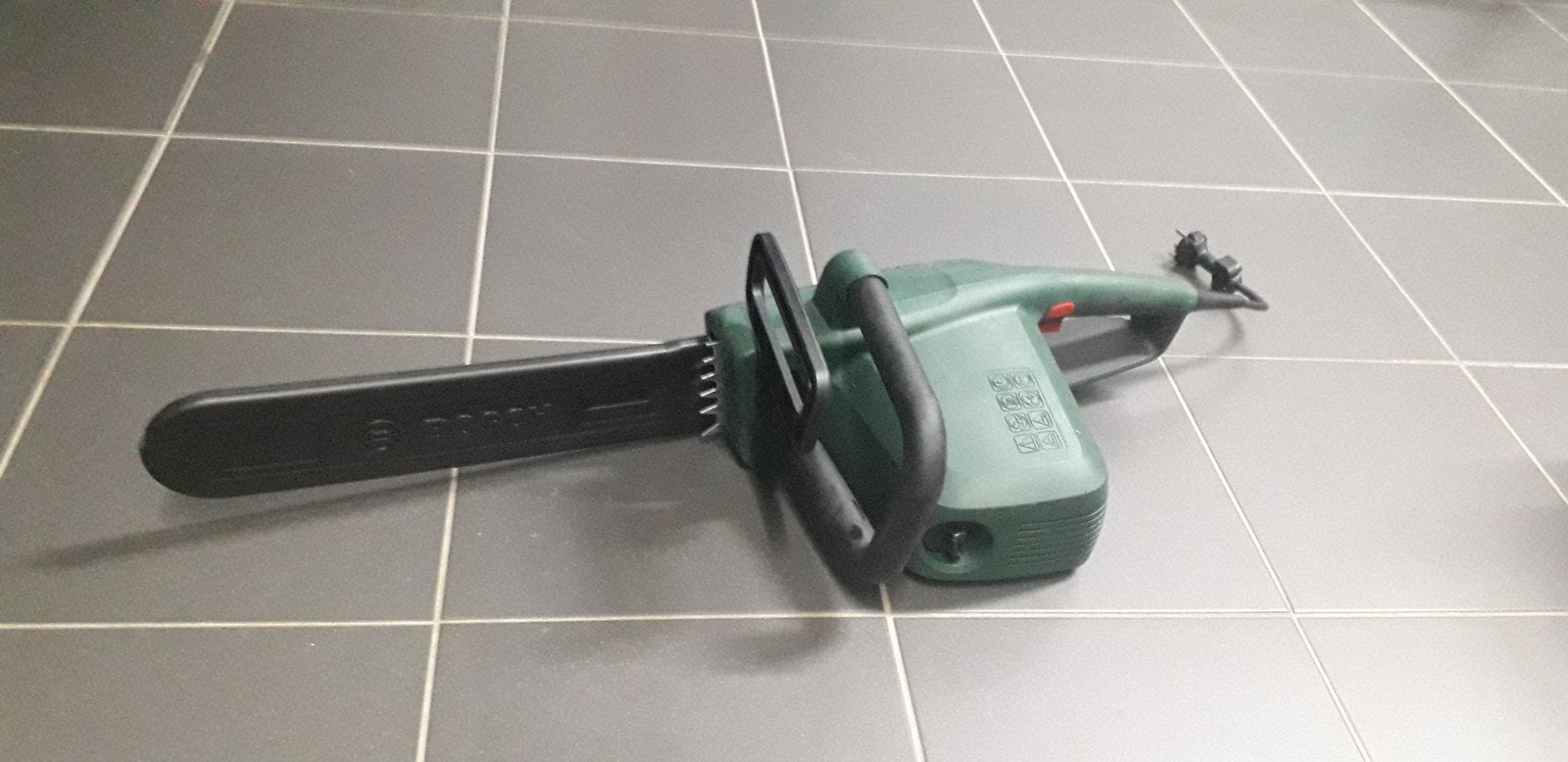 Bosch elektrische kettingzaag, Ophalen of Verzenden, Zo goed als nieuw, Elektrisch, Bosch
