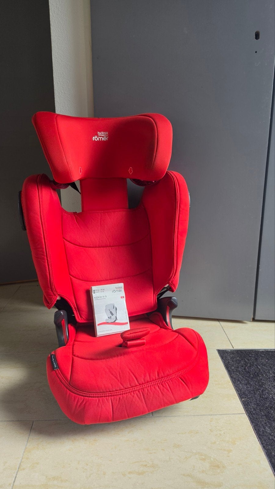 Britax Römer KIDFIX III S Isofix – Fire Red, 15 t/m 36 kg, Zo goed als nieuw, Isofix, Ophalen