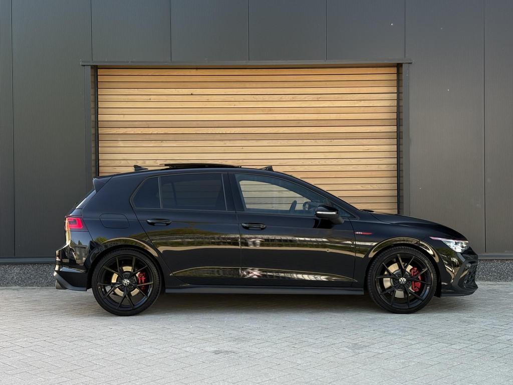 Volkswagen Golf 2.0 TSI GTI PANO|H&K|HEAD-UP|ACC|STUURVERWAR, 730 kg, 4 cilinders, 1984 cc, Zwart