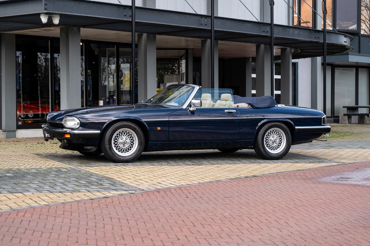 Jaguar XJ-S 5.3 V12 Convertible (bj 1991, automaat), Automaat, Gebruikt, Blauw, 2 stoelen