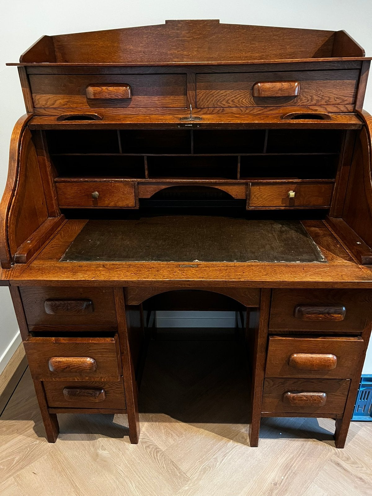 Antiek rol bureau, Ophalen