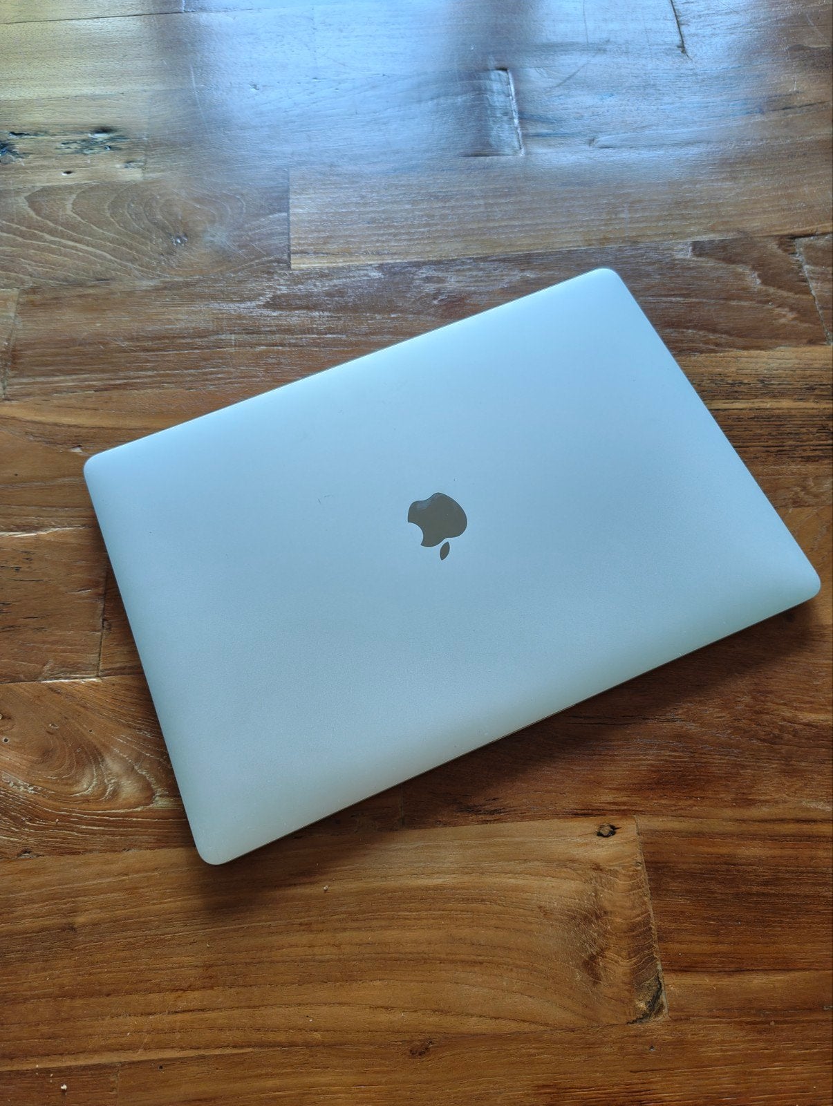 15 inch MacBook Pro 2018, i7, 16gb, inclusief lange oplader, Computers en Software, Apple Macbooks, Gebruikt, 2 tot 3 Ghz, 512 GB