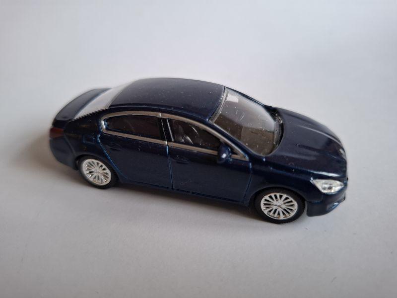 Peugeot 508 sedan donkerblauw in 3 inch van Norev nieuw, Hobby en Vrije tijd, Modelauto's | Overige schalen, Ophalen of Verzenden