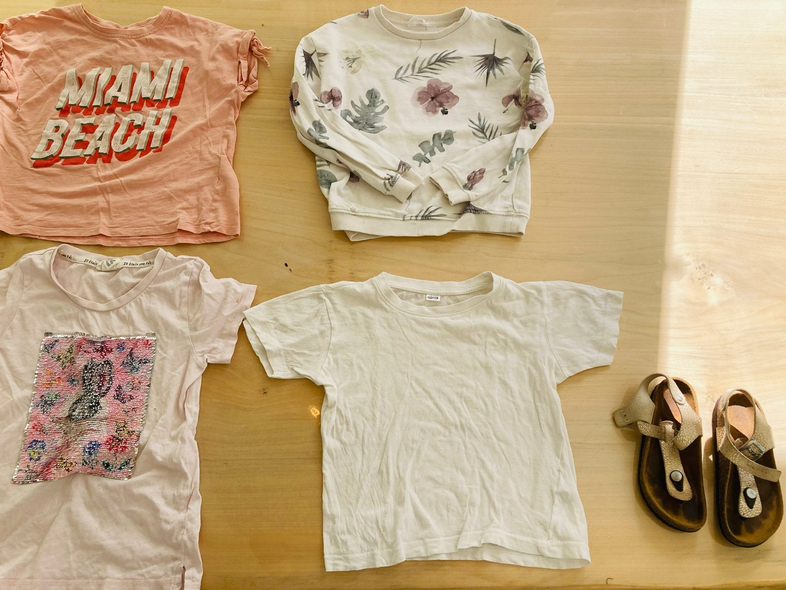 Mooie zomerkleding meiden mt 122-128 (8 stuks met sandalen), Ophalen, Gebruikt, Jongen of Meisje, Setje