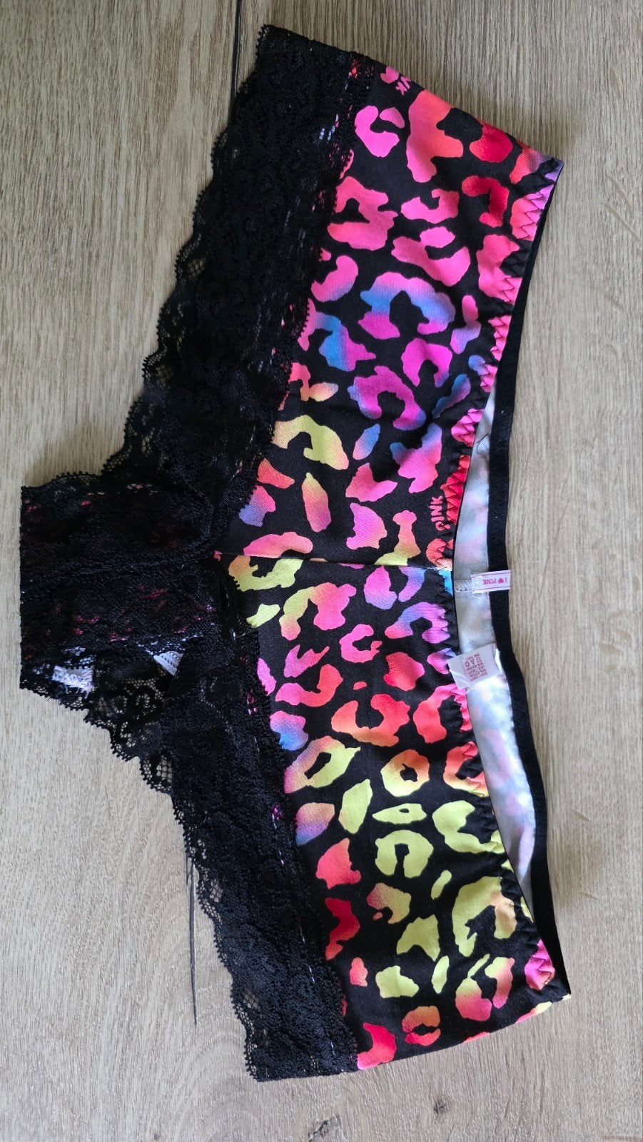 Victoria's Secret meerkleurig slipje maat 38 ongedragen, Kleding | Dames, Victoria's Secret, Ophalen of Verzenden, Meerkleurig