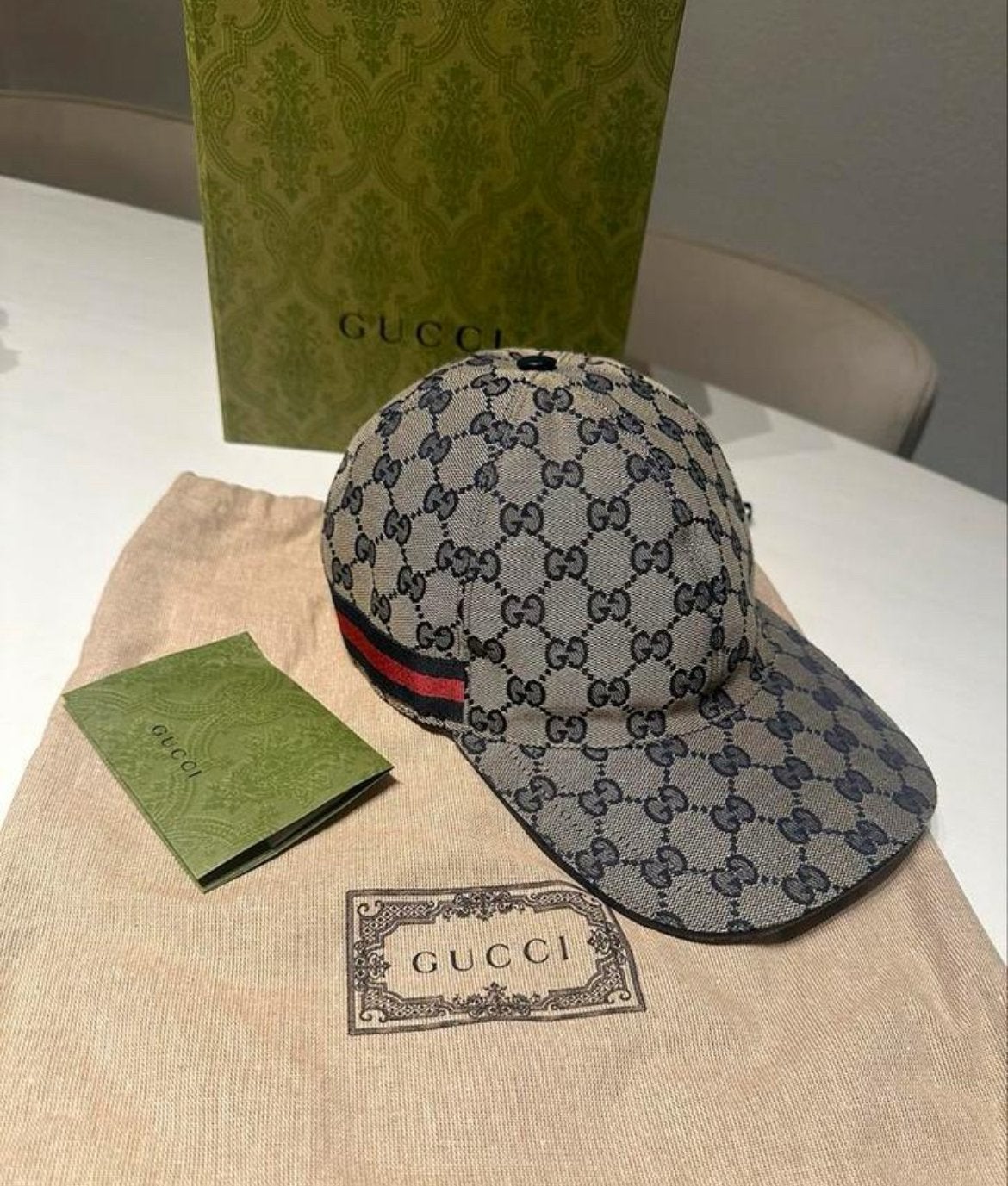 NIEUWE Orginele Gucci pet, Ophalen of Verzenden, Nieuw