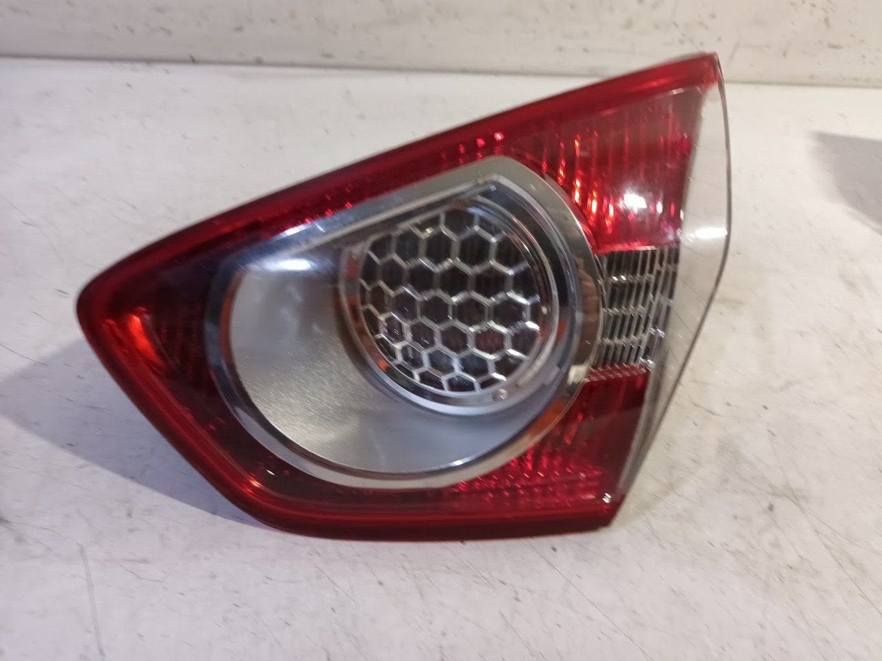 Achterlicht kofferdeksel achterklep rechts Ford Kuga, Auto-onderdelen, Onderdelen@venauto.nl, Van der Ven Autorecycling B.V., Gebruikt