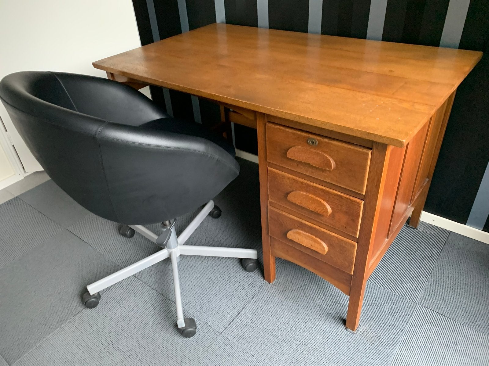 Mooi eikenhouten bureau met lades en bureaustoel, Ophalen, 120 cm, Hout, 72 cm