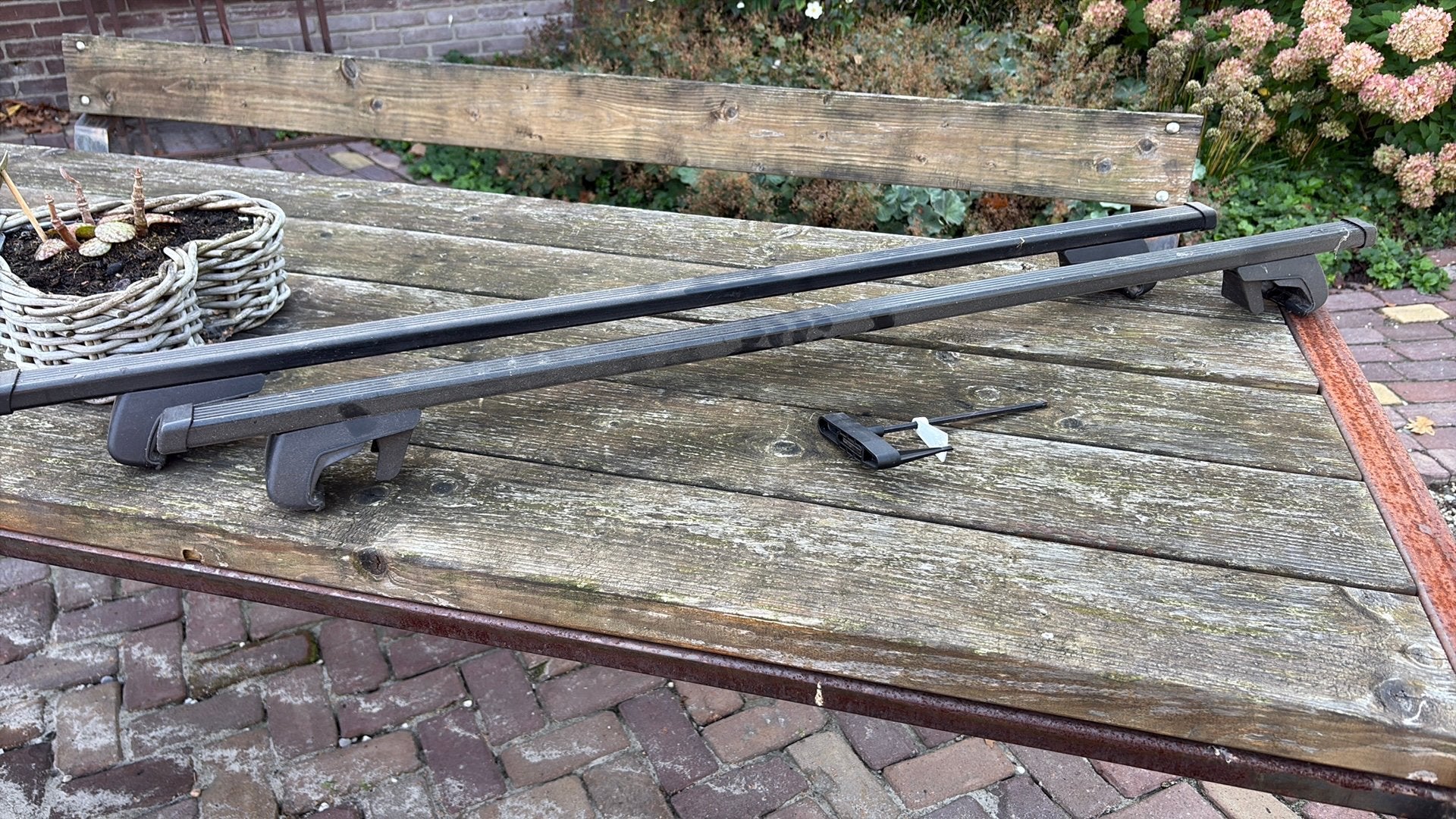 Volvo v50 dakdragers met sleutel, Ophalen, Zo goed als nieuw