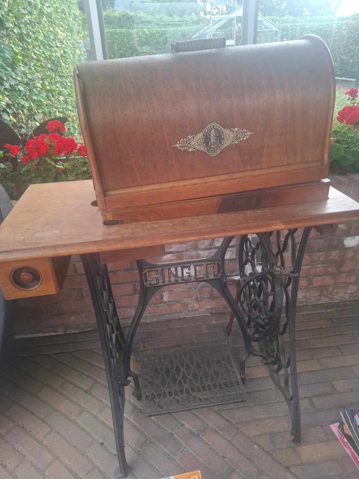 Antieke Singer Naaimachine met Houten Kast, Antiek en Kunst, Antiek | Naaimachines, Ophalen