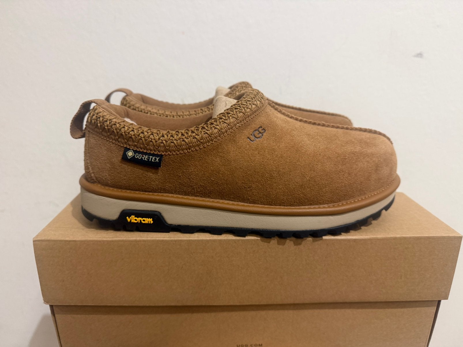 Te koop nieuwe UGG Tasman GTX Chestnut, Kleding | Dames, Postlaan 3, UGG, Nieuw, Ophalen of Verzenden
