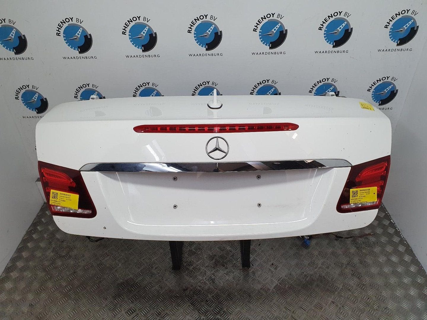 MERCEDES E CLASS E200 CABRIO A7 135kw ACHTERKLEP 2013, Ophalen of Verzenden, Gebruikt, Stiba lid