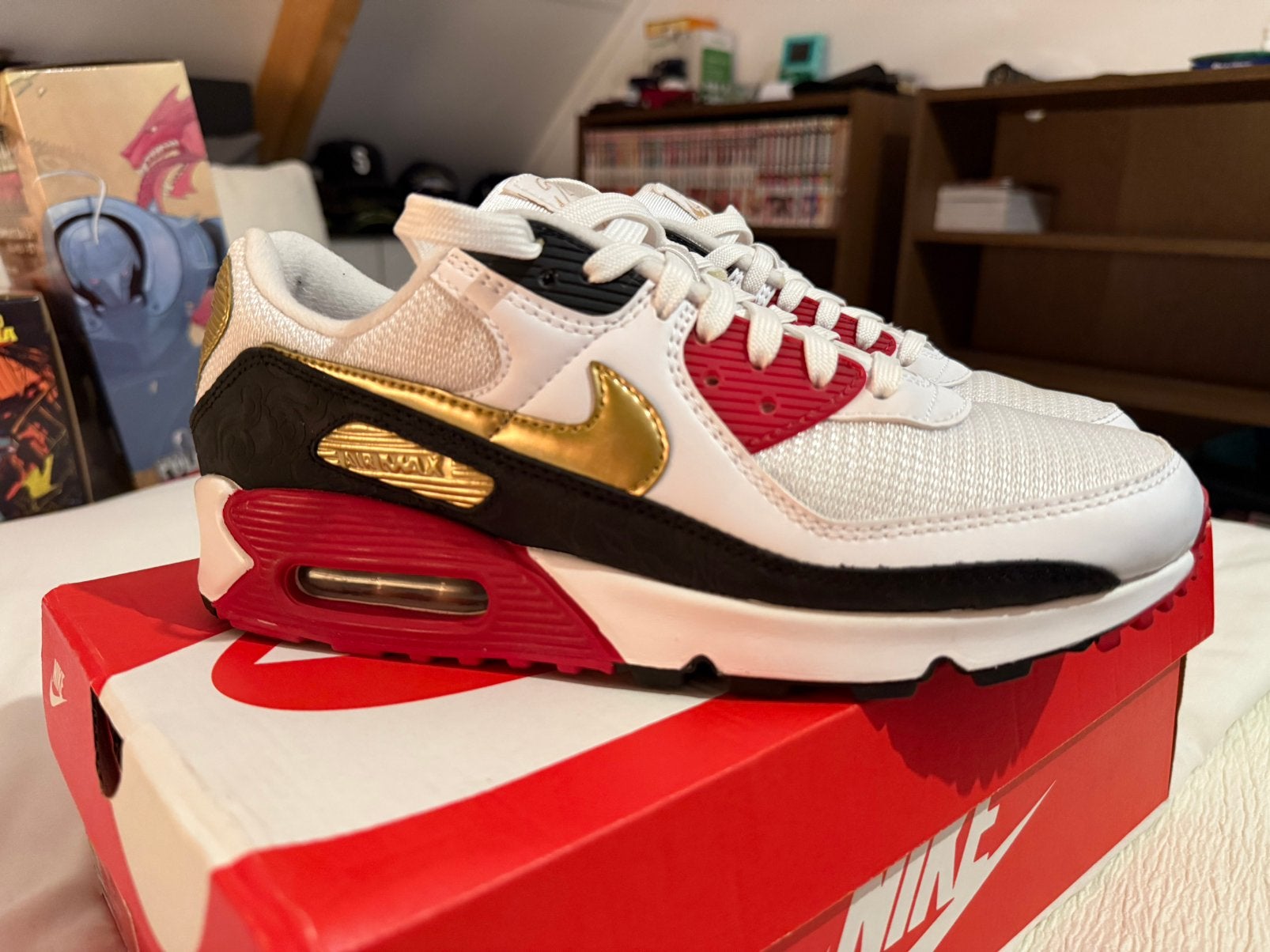 Nike Air Max 90 Tokyo Olympics 2020 42.5, Ophalen of Verzenden, Zo goed als nieuw, Overige kleuren