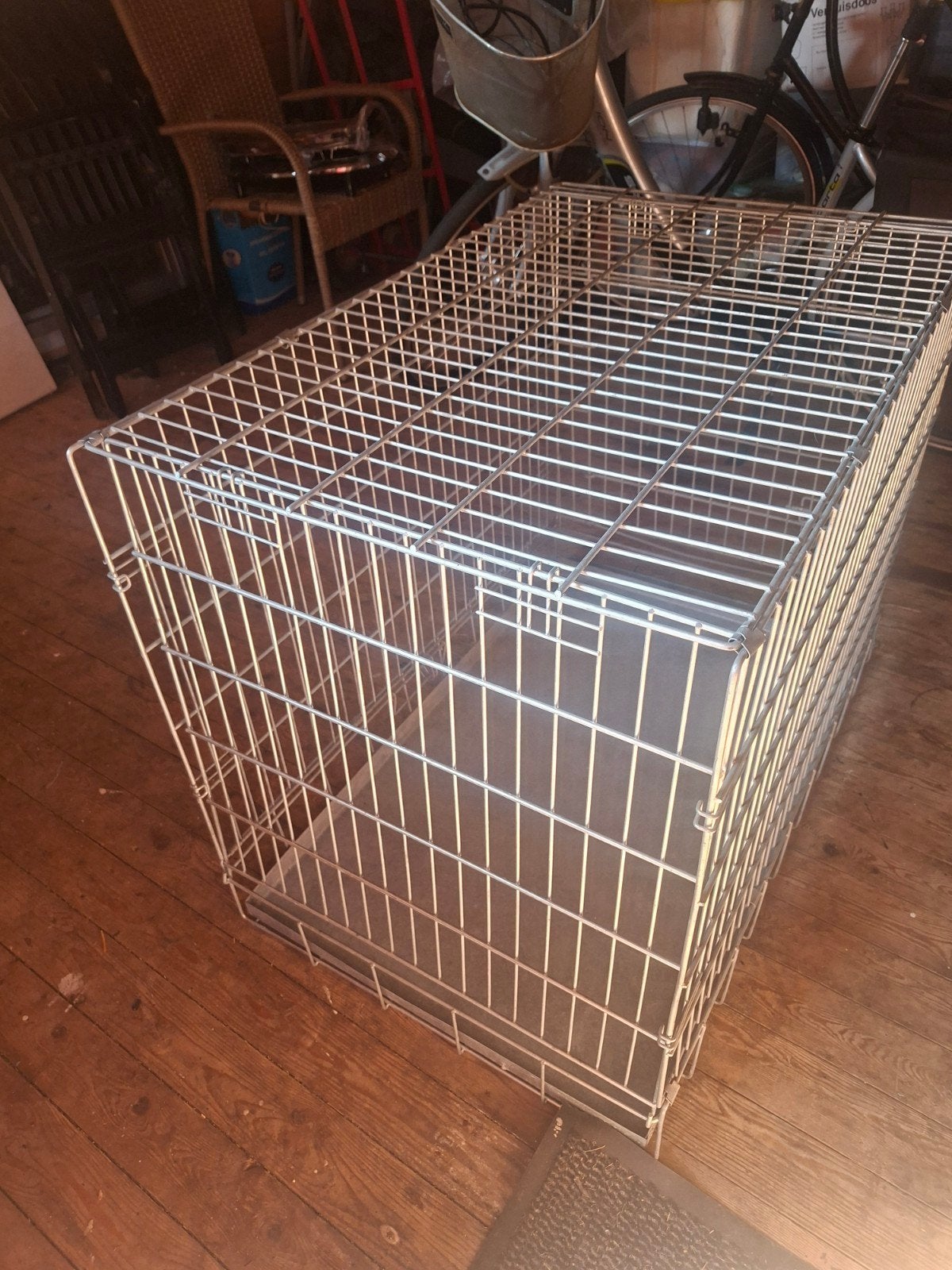 Een grote bench, Ophalen, Hondenkennel, 65 tot 100 cm, Zo goed als nieuw