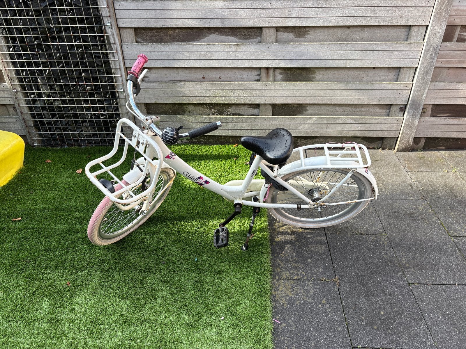 Witte kinderfiets Clubb Alpha 20 inch, Ophalen, Terugtraprem, Gebruikt, Handrem