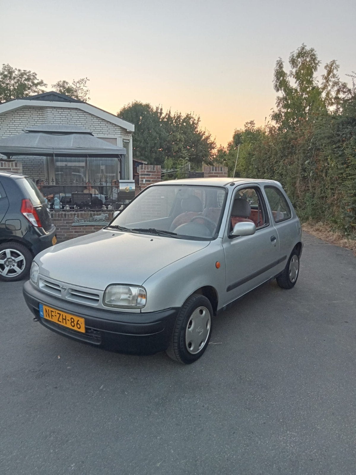 Nissan Micra 1.0 E 16V AUT E2 1995 Grijs, Auto's, Nissan, 54 pk, 4 cilinders, 800 kg, 450 kg