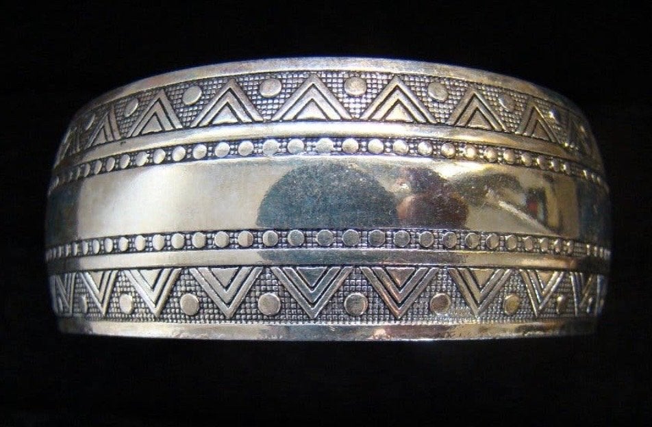 Handgemaakte Tibetaanse zilveren armband mat glans, Ophalen of Verzenden, Nieuw, Zilver, Zilver