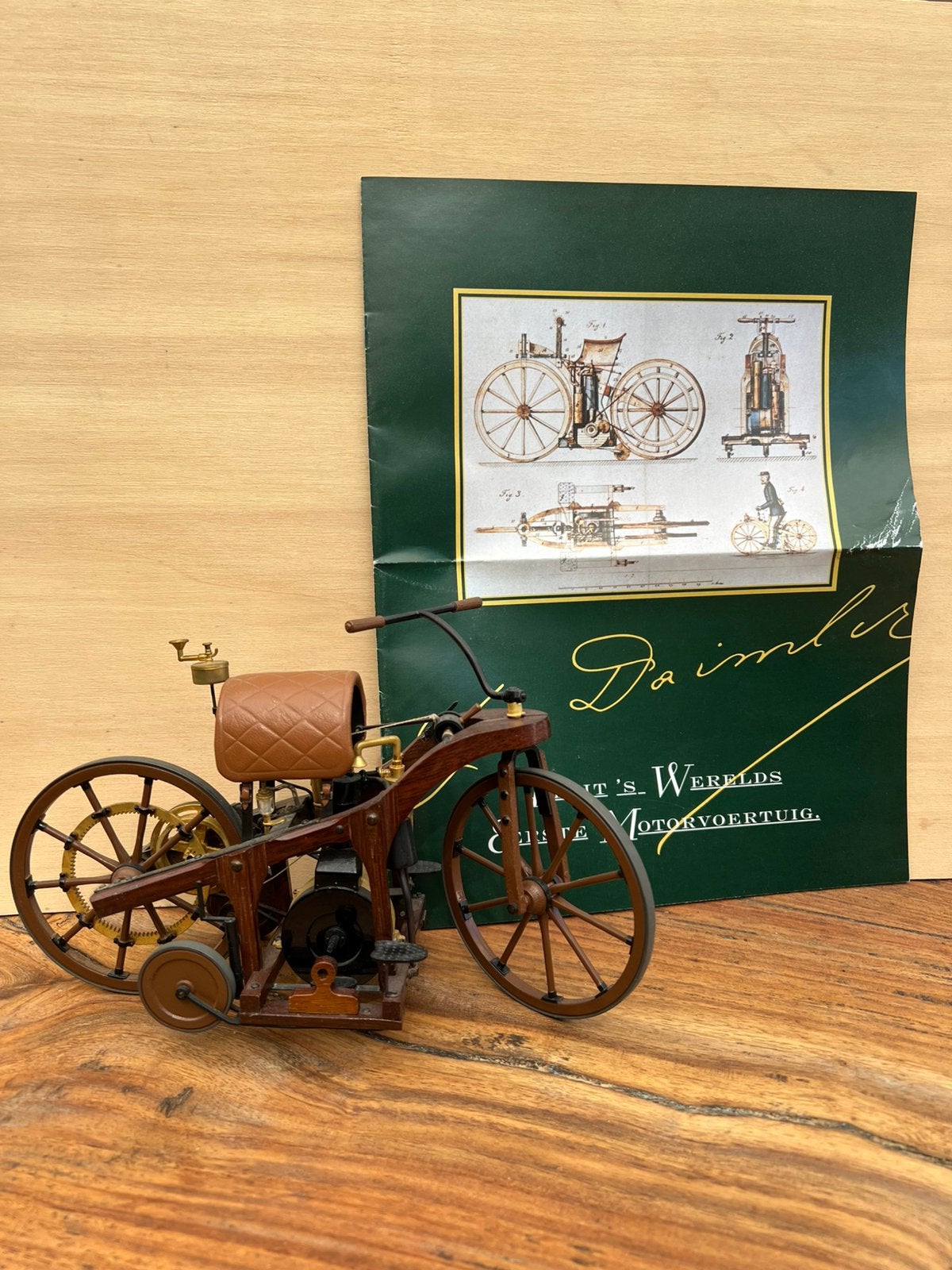 Franklin Mint- Daimler Motorrijwiel 1885 schaal 1 : 8, Ophalen of Verzenden, Nieuw, 1:5 t/m 1:8, Motor
