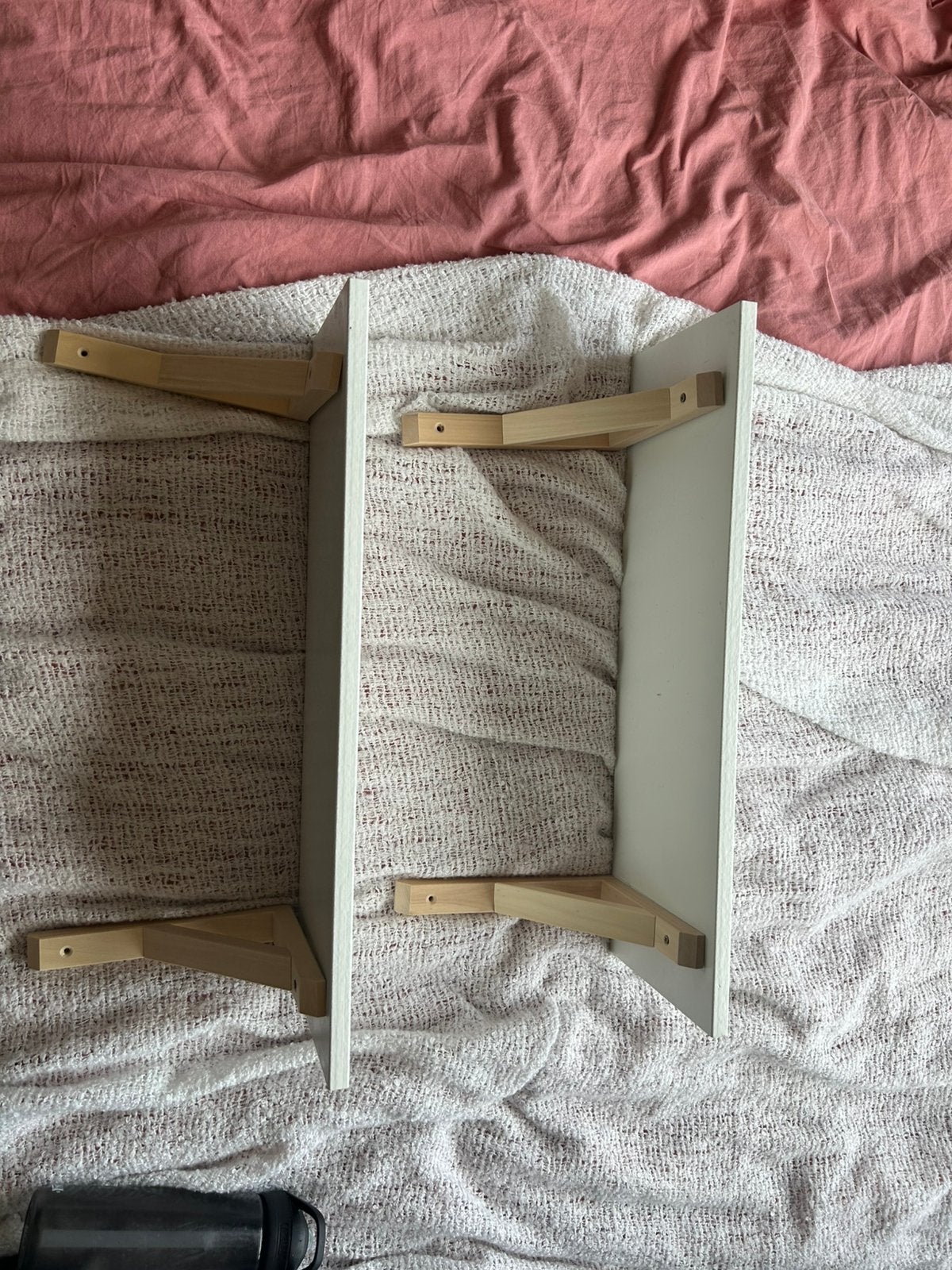 IKEA SANDSHULT wandplanken + dragers 2x, Ophalen, Zo goed als nieuw