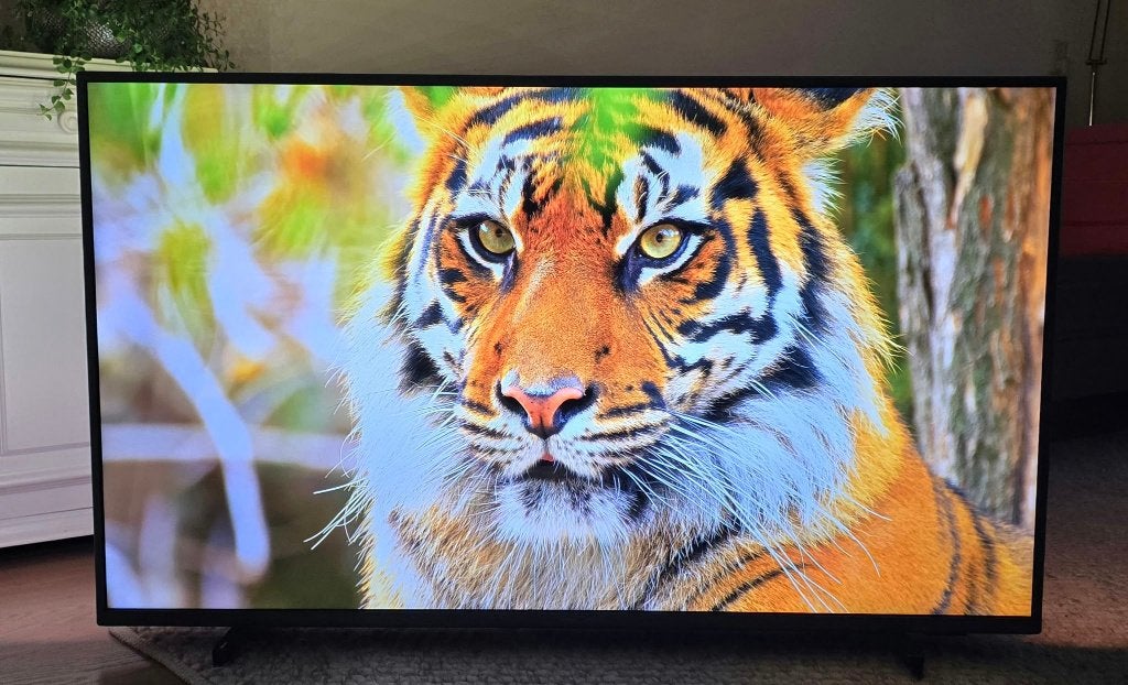 Foto 8 van Prachtige Philips 50" 4K Smart TV met 3-zijdig Ambilight!