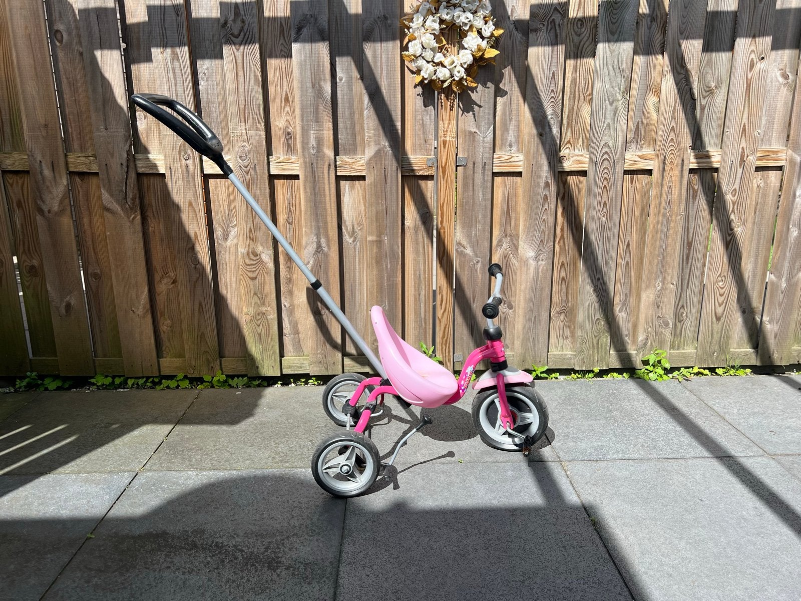 Puky driewieler roze met duwstang, Ophalen, Gebruikt, Terugtraprem, Duwstang