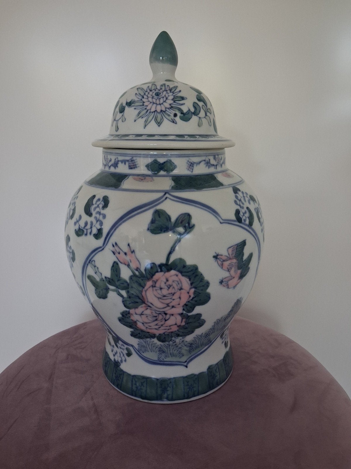 Grote Chinese gemberpot met bloemmotief en deksel, Antiek en Kunst, Antiek | Keramiek en Aardewerk, Ophalen