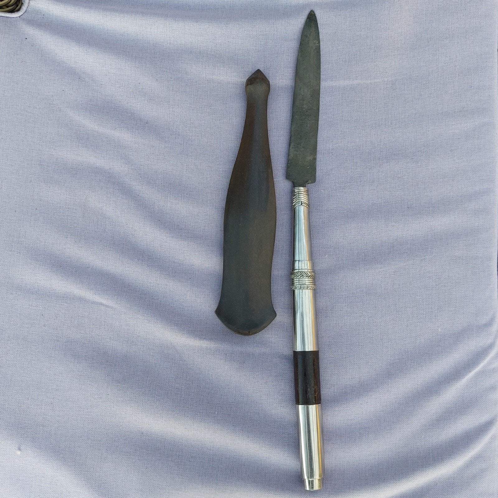 Tombak/speerpunt no kris keris- Uniek verzamelobject, Antiek en Kunst, Wapen, Ophalen of Verzenden, Metaal, Overige herkomsten