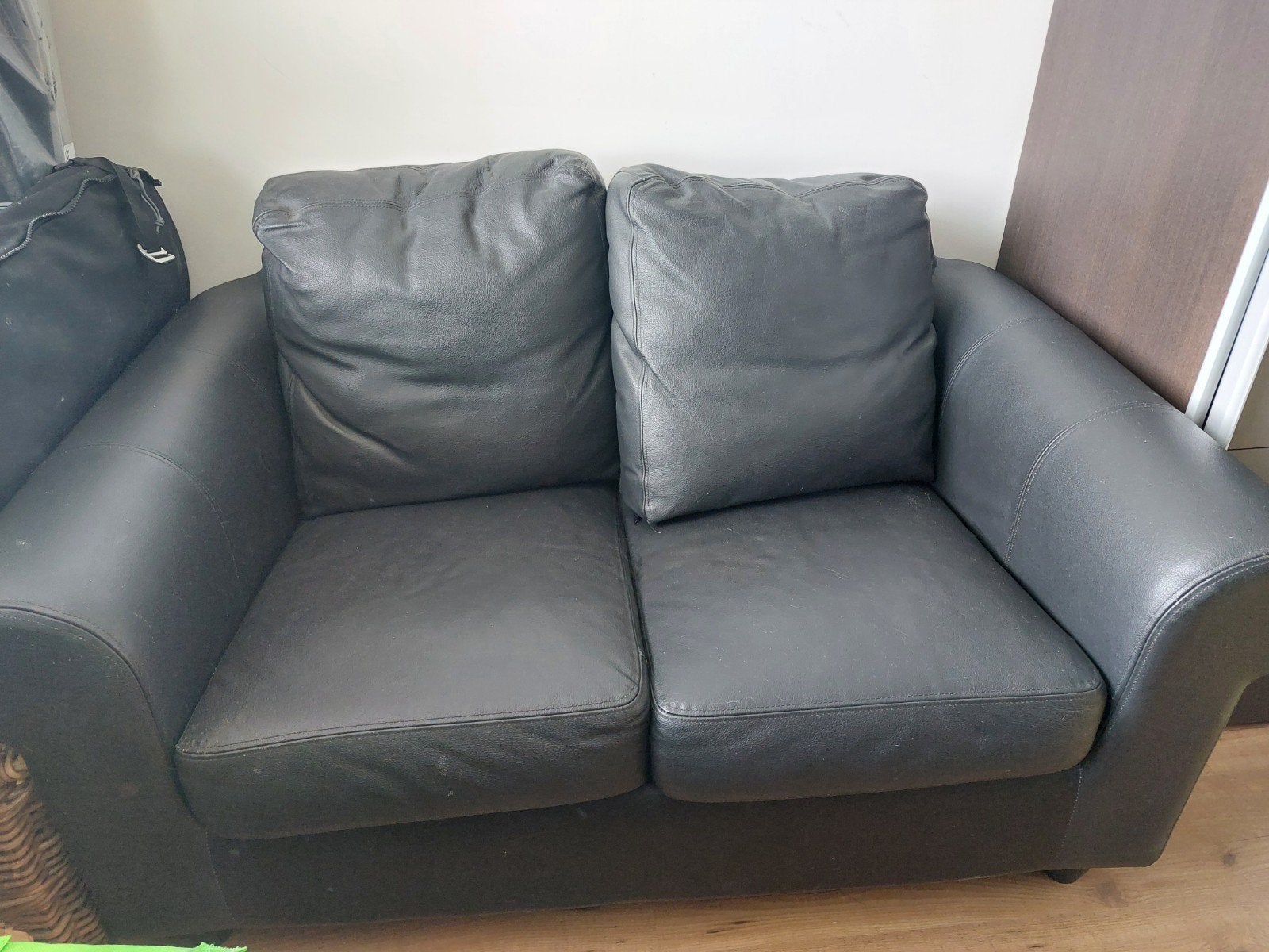 Leren 2 zits bank Gratis, Gebruikt, Tweepersoons, 75 tot 100 cm, Ophalen of Verzenden