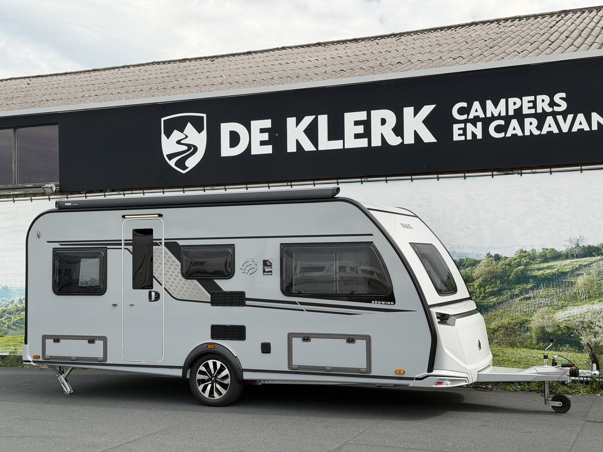 Knaus SUDWIND 500 EU BlackSelection Campovolo grey / 50% dea, Caravans en Kamperen, 7 tot 8 meter, Bedrijf, Info@deklerkcaravans.nl