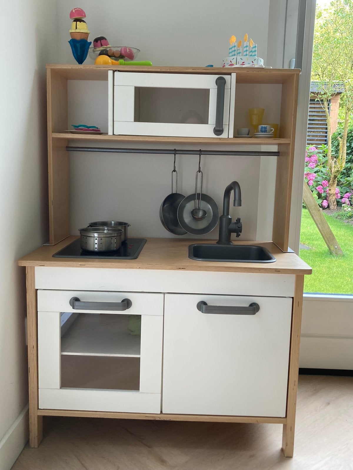 Speelgoed keuken ikea met spulletjes, Ophalen, Gebruikt