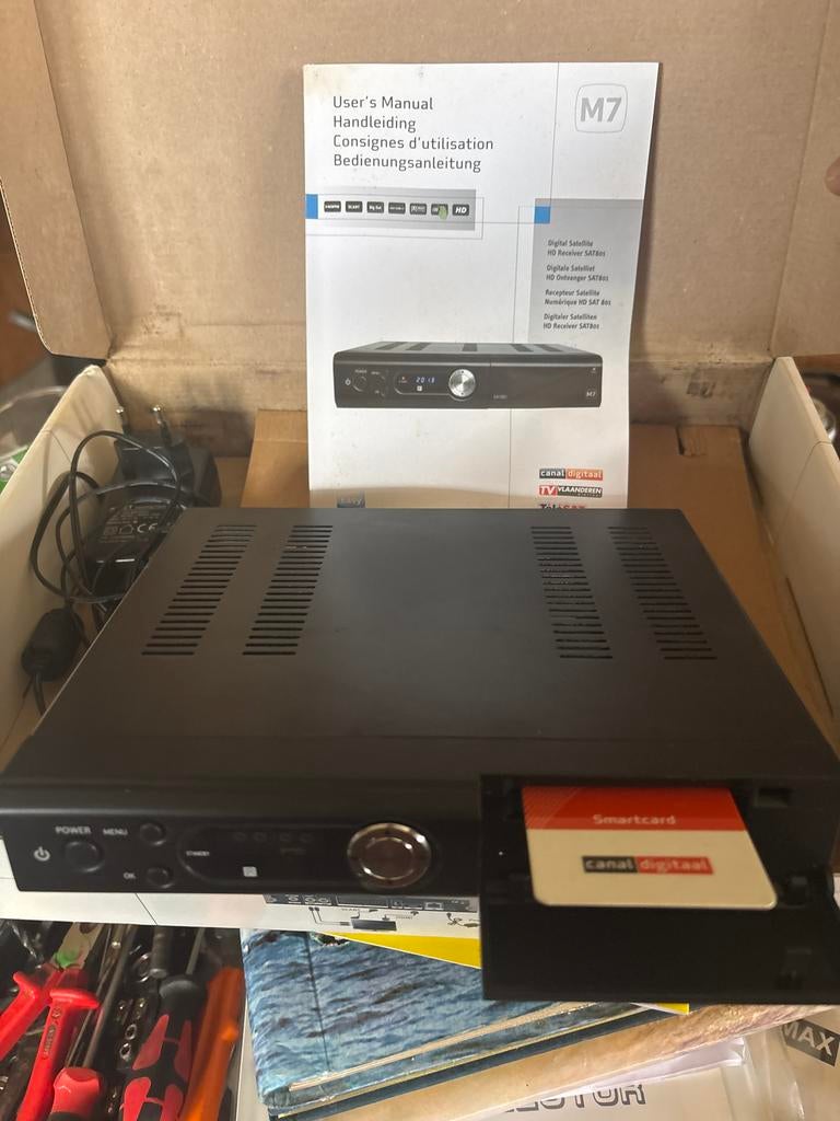 M7 Satbox digi sat ontvanger., Verzenden, Zo goed als nieuw, Decoder
