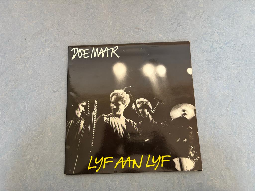 Doe Maar - Lijf aan Lijf (Dubbel LP), Cd's en Dvd's, Vinyl | Pop, Zo goed als nieuw, Dubbel-LP, 1980 - 1989, 12 inch, Ophalen of Verzenden