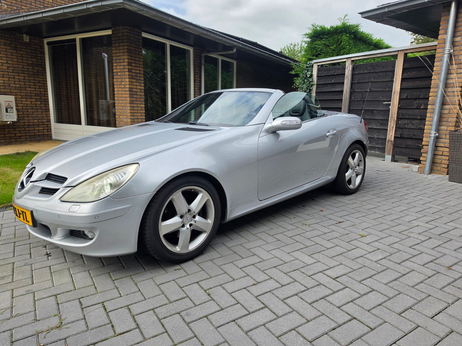 Mercedes-Benz SLK 3.0 Slk280 Roadster AUT 2006 Grijs, Auto's, Achterwielaandrijving, Cabriolet, 6 cilinders, 2997 cc