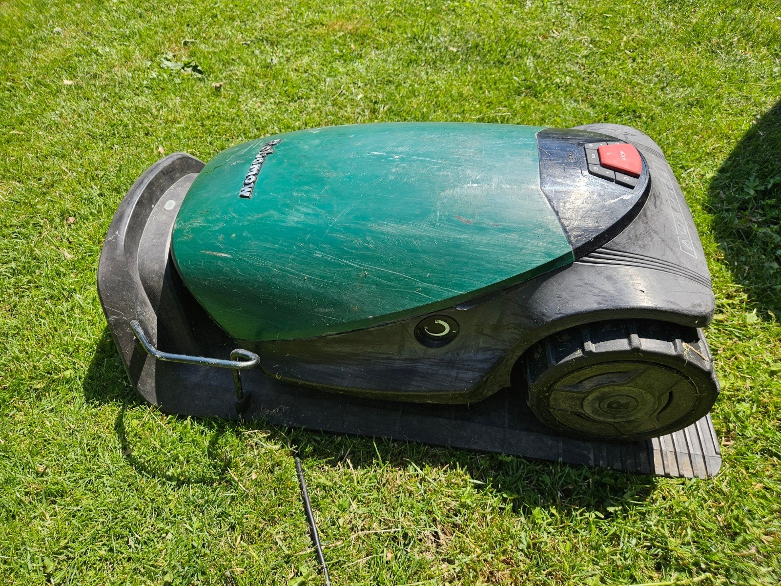Robomow RC308 Robotmaaier met laadstation en draad, Gebruikt, Bestuurbaar via app, Robomow, Ophalen of Verzenden