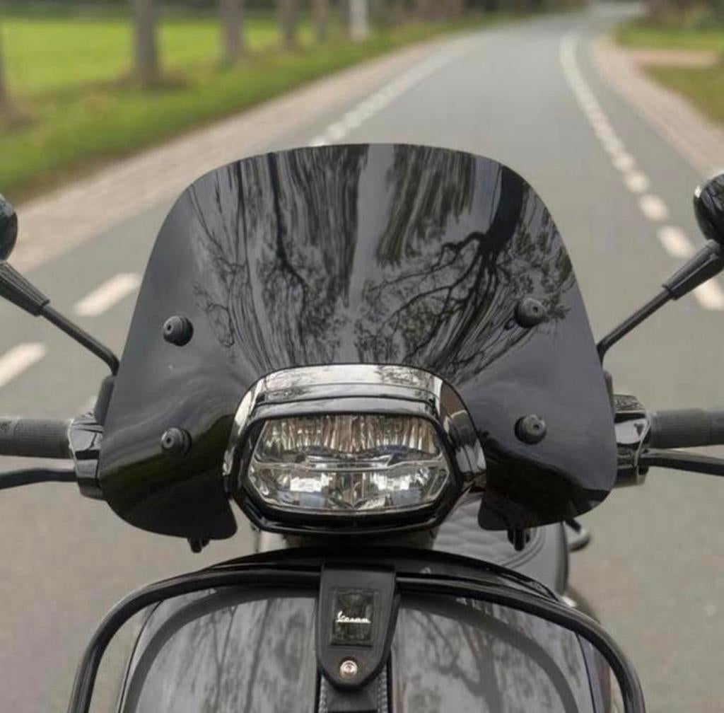 Laag windscherm Vespa sprint NIEUW‼️, Fietsen en Brommers, Brommeronderdelen | Scooters, Ophalen of Verzenden, Zo goed als nieuw