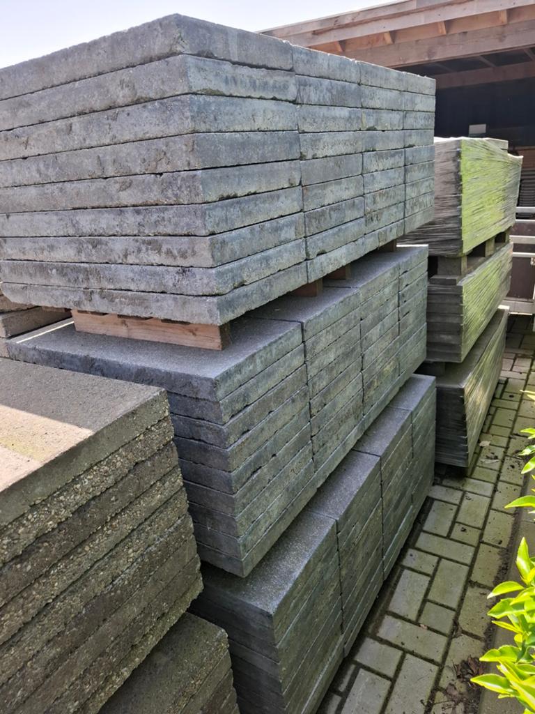 20m² terrastegels 60x30 op 3 pallets, Ophalen